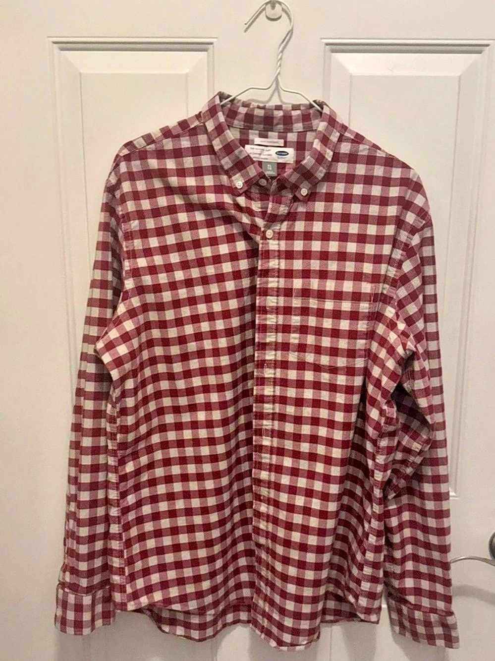 Old Navy The Oxford Shirt Gingham Button Down in Red & White XL